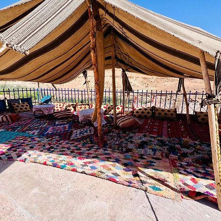 Hotel Familiale Les Grotte Ait Benhaddou Esterno foto