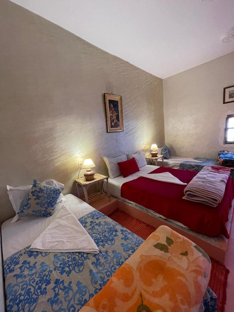 Hotel Familiale Les Grotte Ait Benhaddou Esterno foto