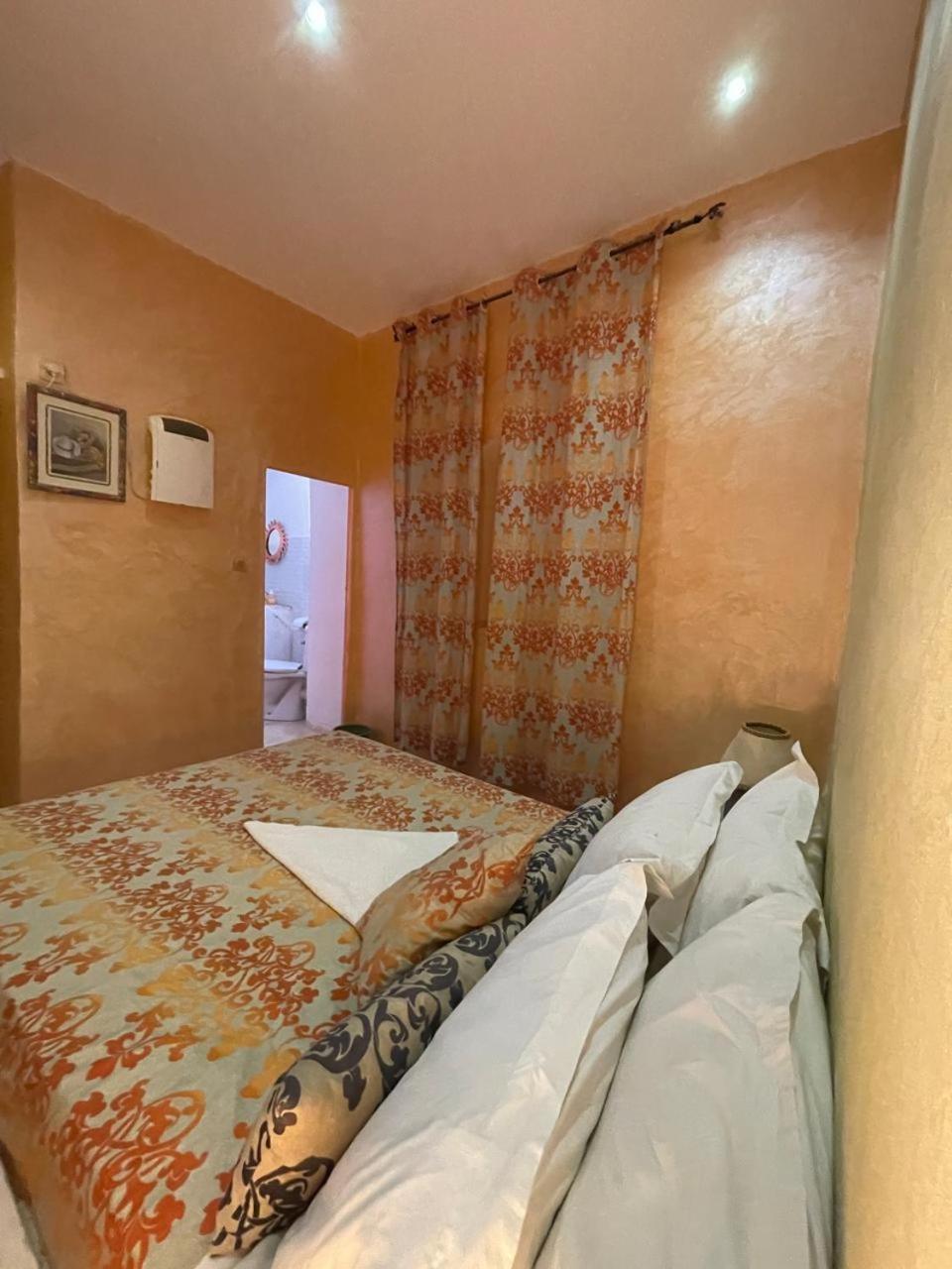 Hotel Familiale Les Grotte Ait Benhaddou Esterno foto