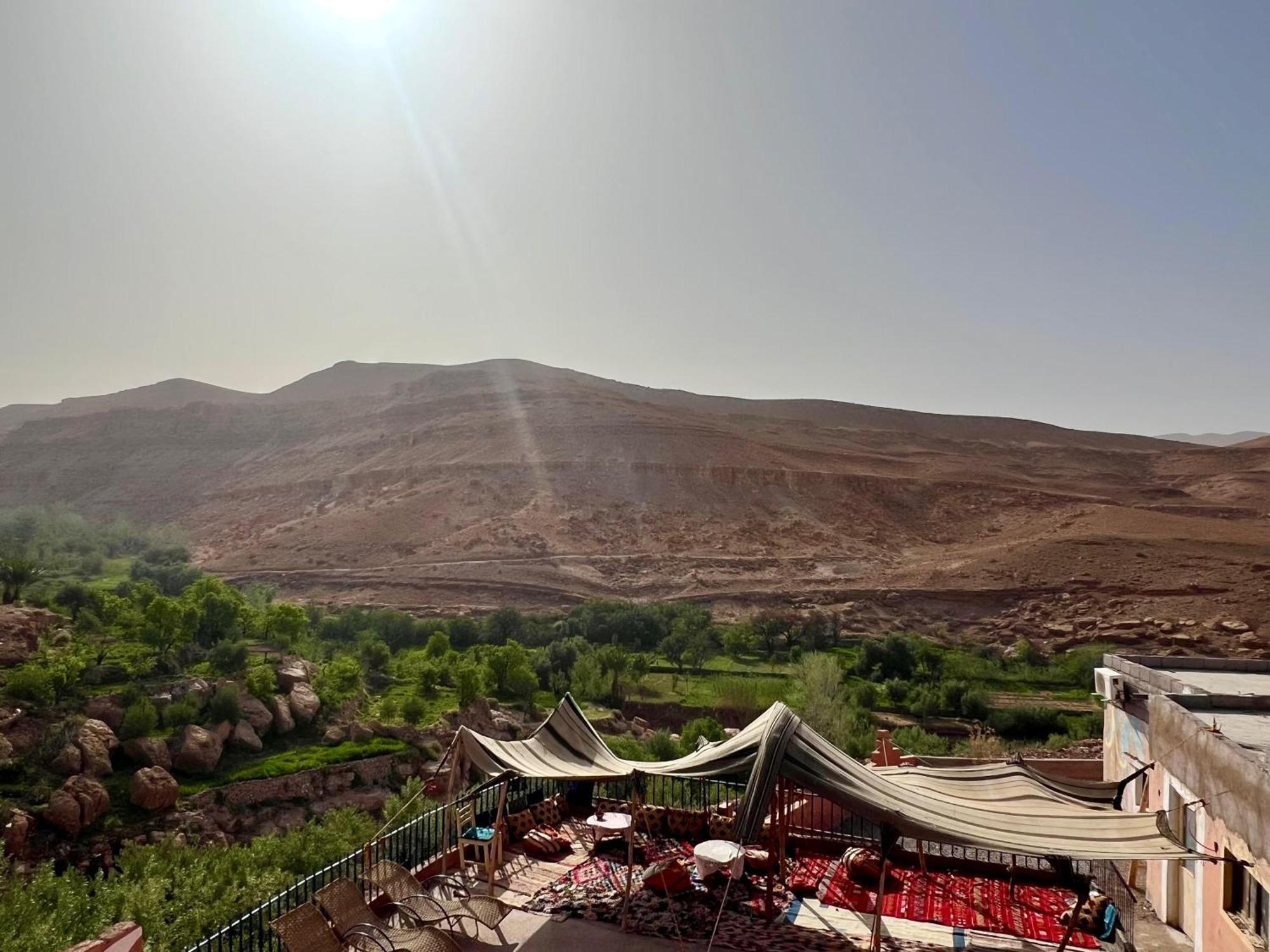 Hotel Familiale Les Grotte Ait Benhaddou Esterno foto